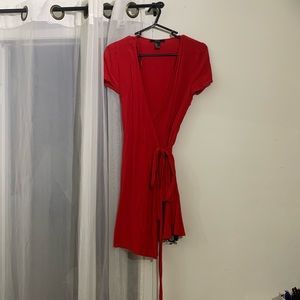 RED FOREVER 21 WRAP DRESS